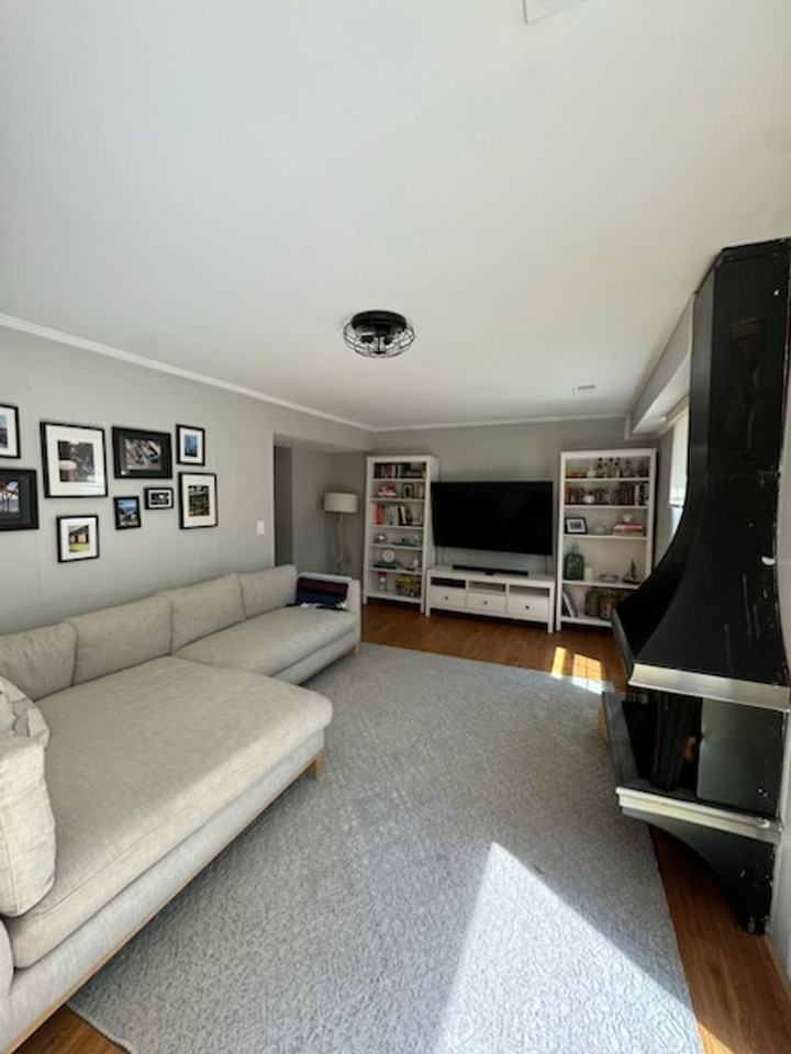 204 Huntington Ln - Photo 5 of 12