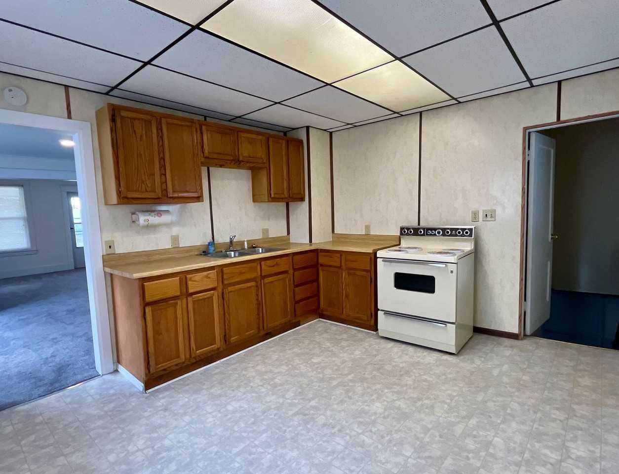 725 Rice St - Photo 4 of 12