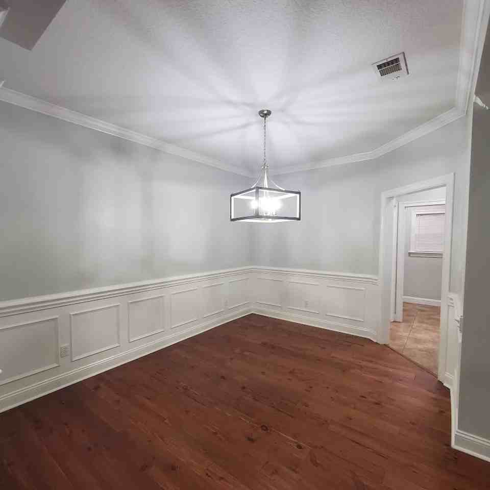 5354 Harlow Ln - Photo 4 of 21