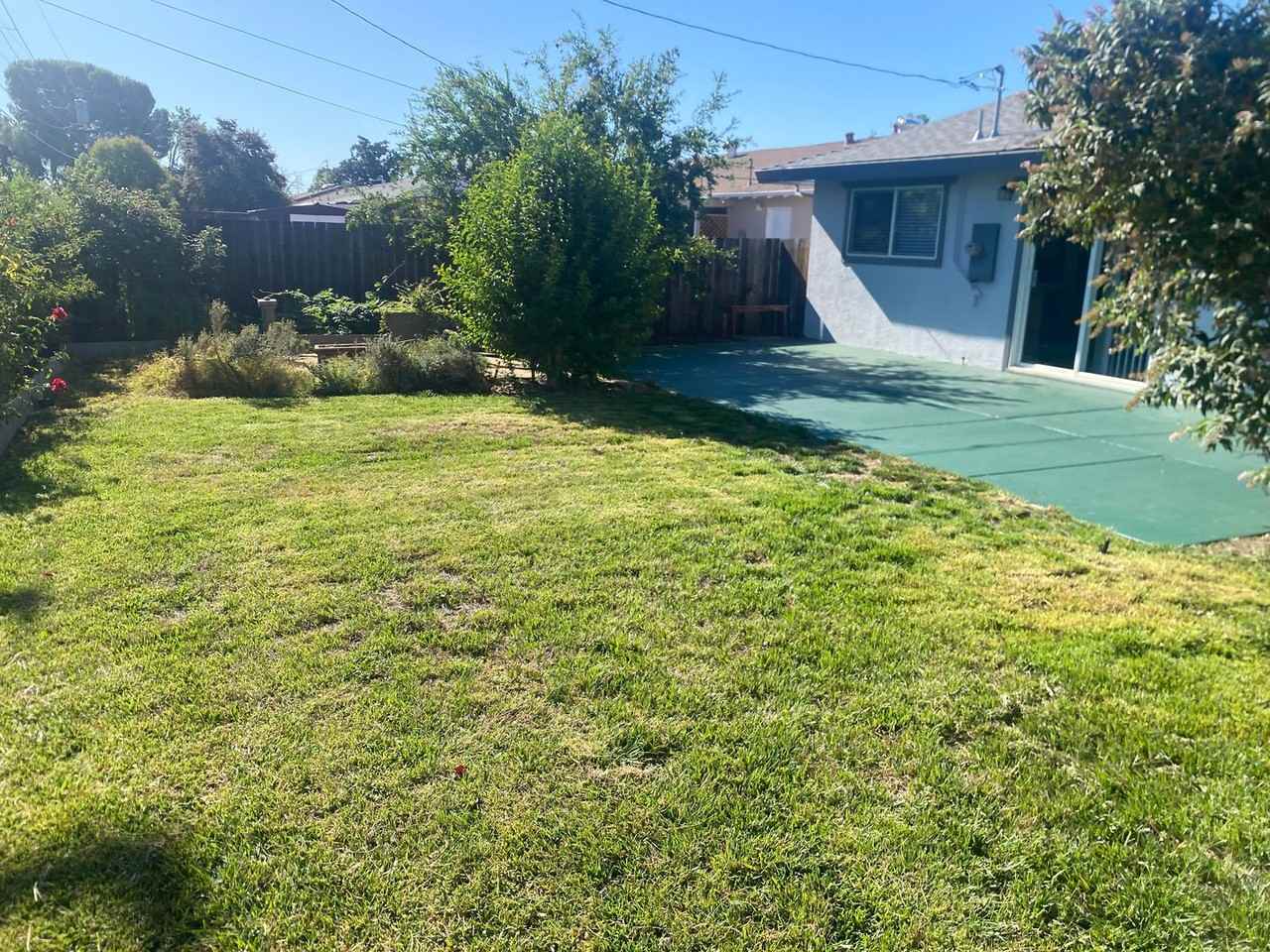 186 Lassen Cir - Photo 3 of 9