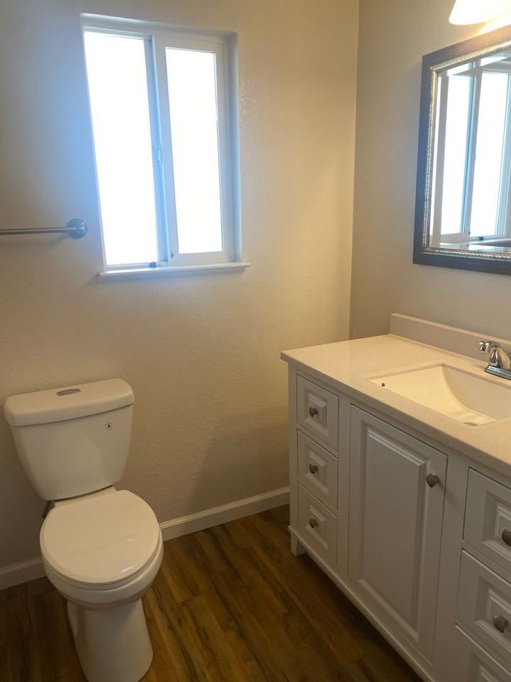 186 Lassen Cir - Photo 5 of 9