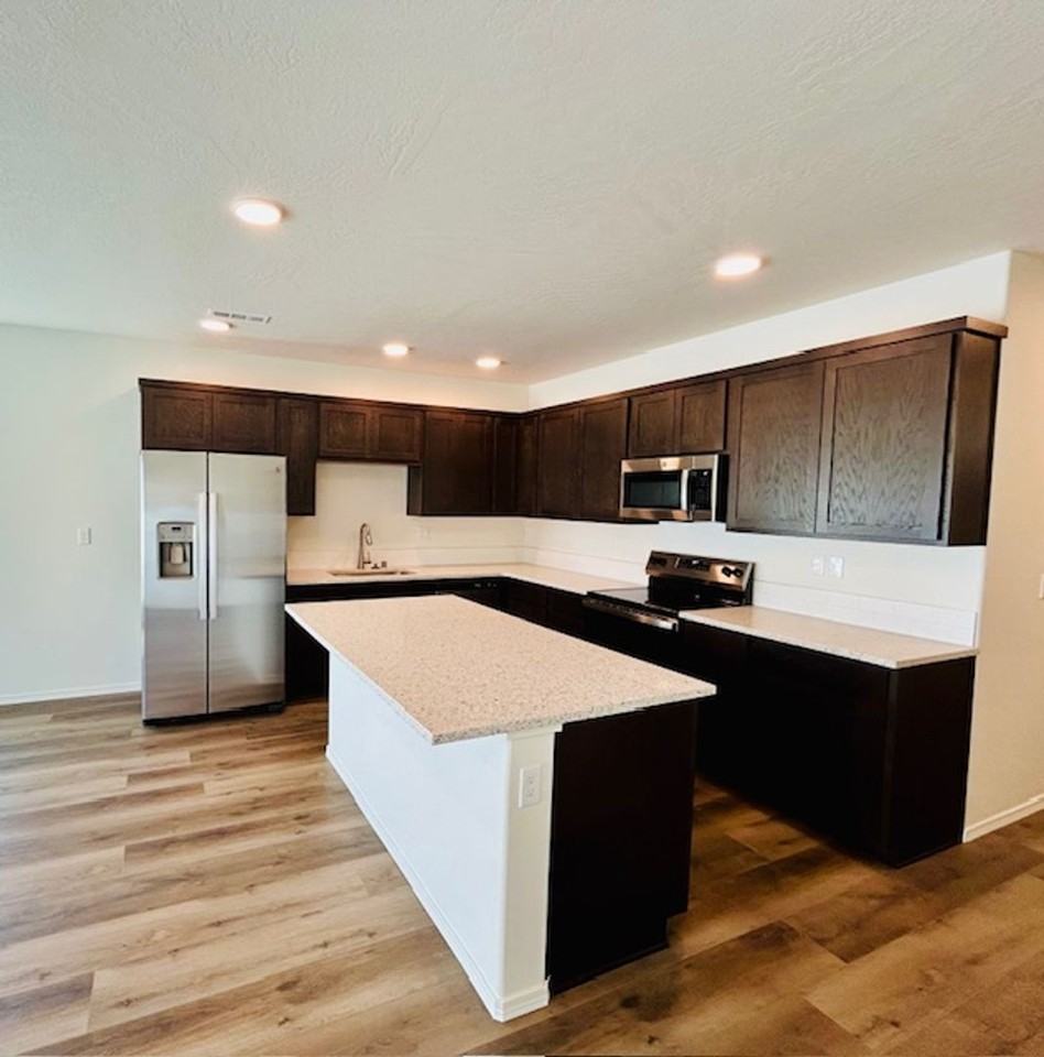6664 W 36th Pl - Photo 2 of 12