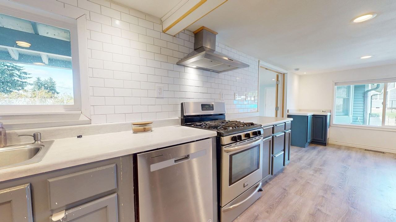 5095 Hansberry St Nw - Photo 4 of 19