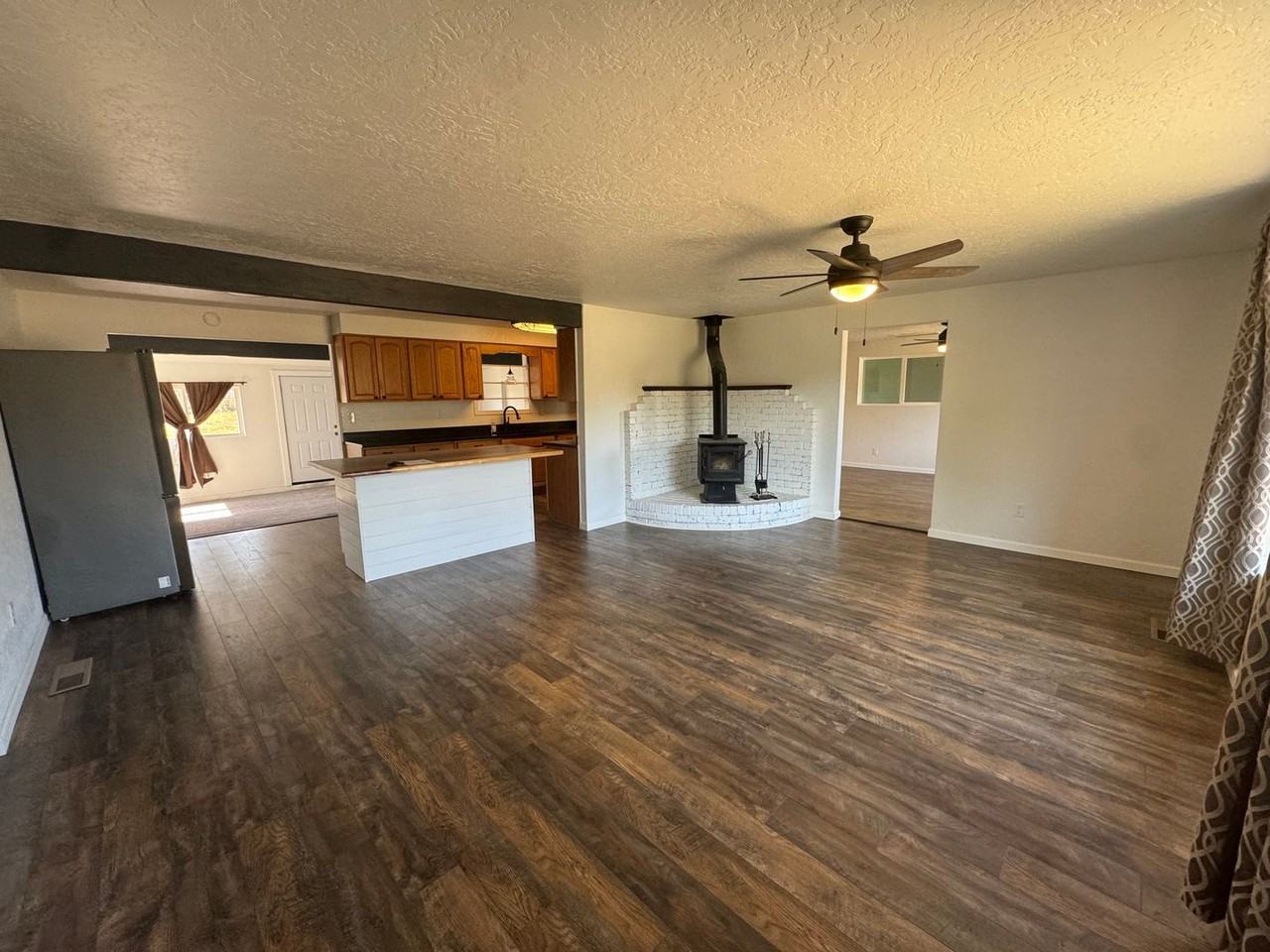 688 Fawn Dr - Photo 3 of 24