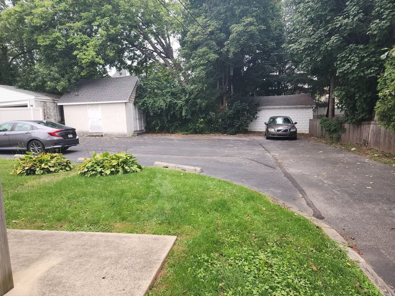 130 E 7th Ave - Photo 2 of 14