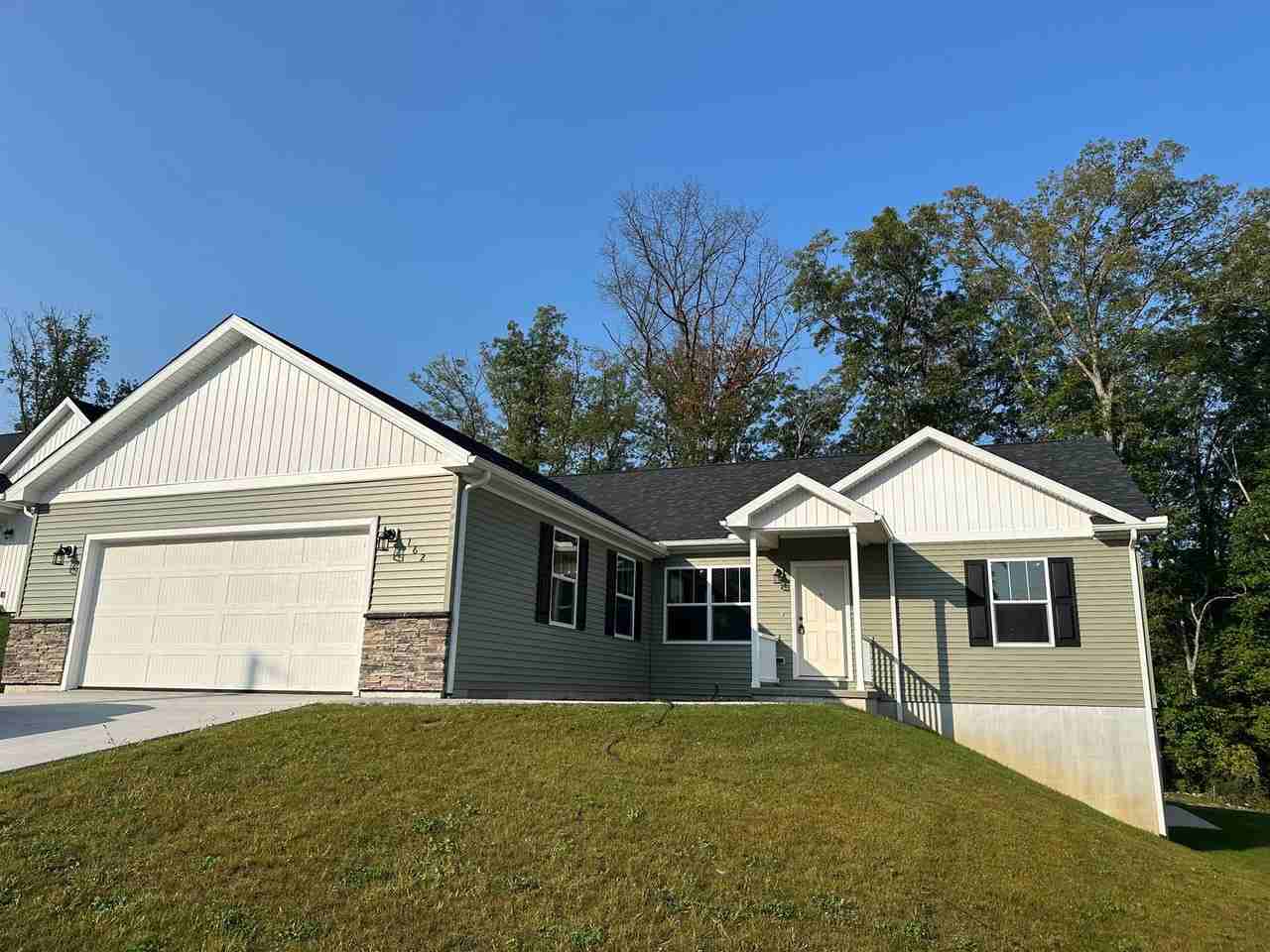 162 Timberwood Trl - Photo 2 of 15