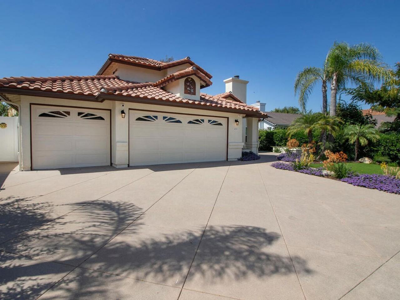 5232 Mandarin Dr - Photo 2 of 49