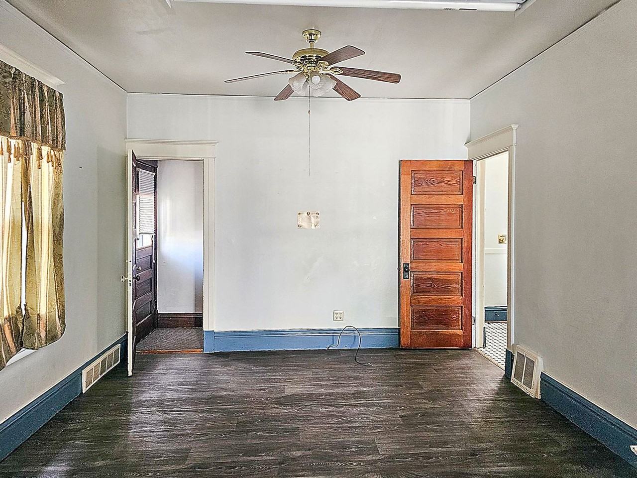 817 Broadway - Photo 3 of 14