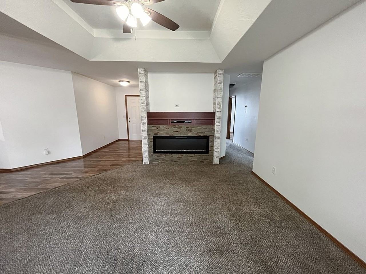 5480 S Aaron Ave - Photo 4 of 18