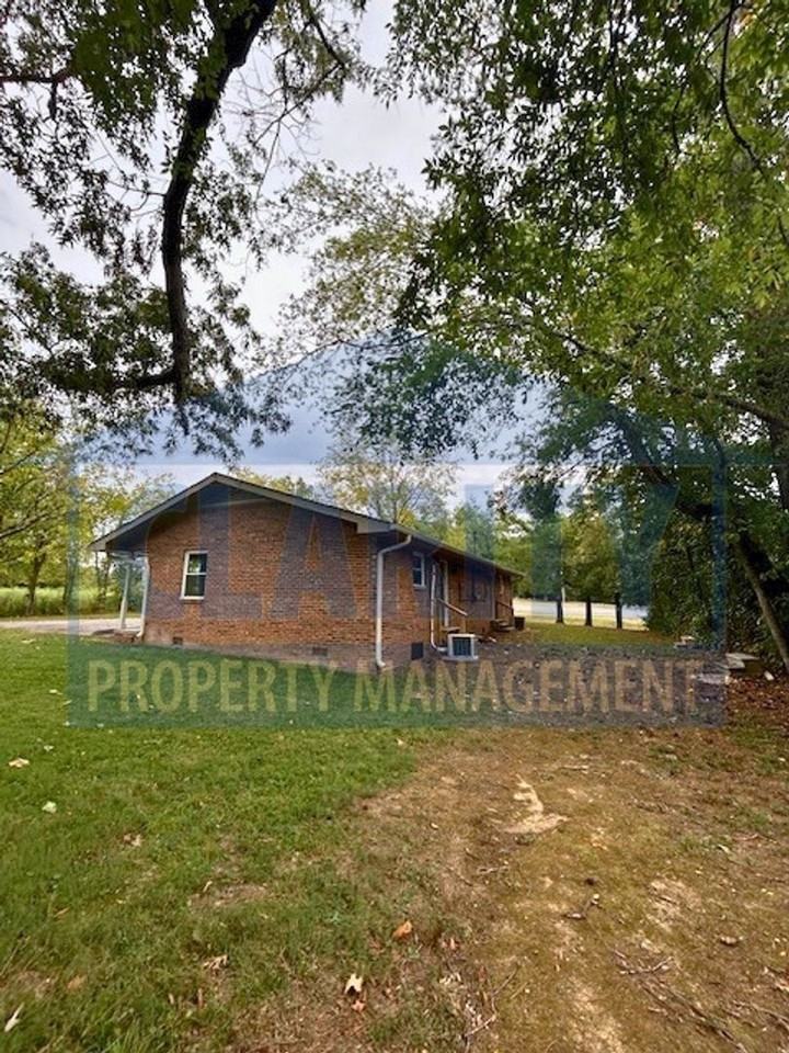 3136/3138 Spring Place Rd SE - Photo 2 of 11