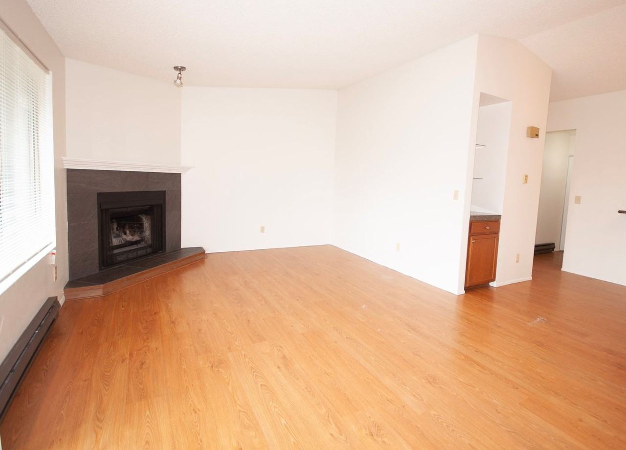 11323 Rainier Ave S (108) - Photo 5 of 9