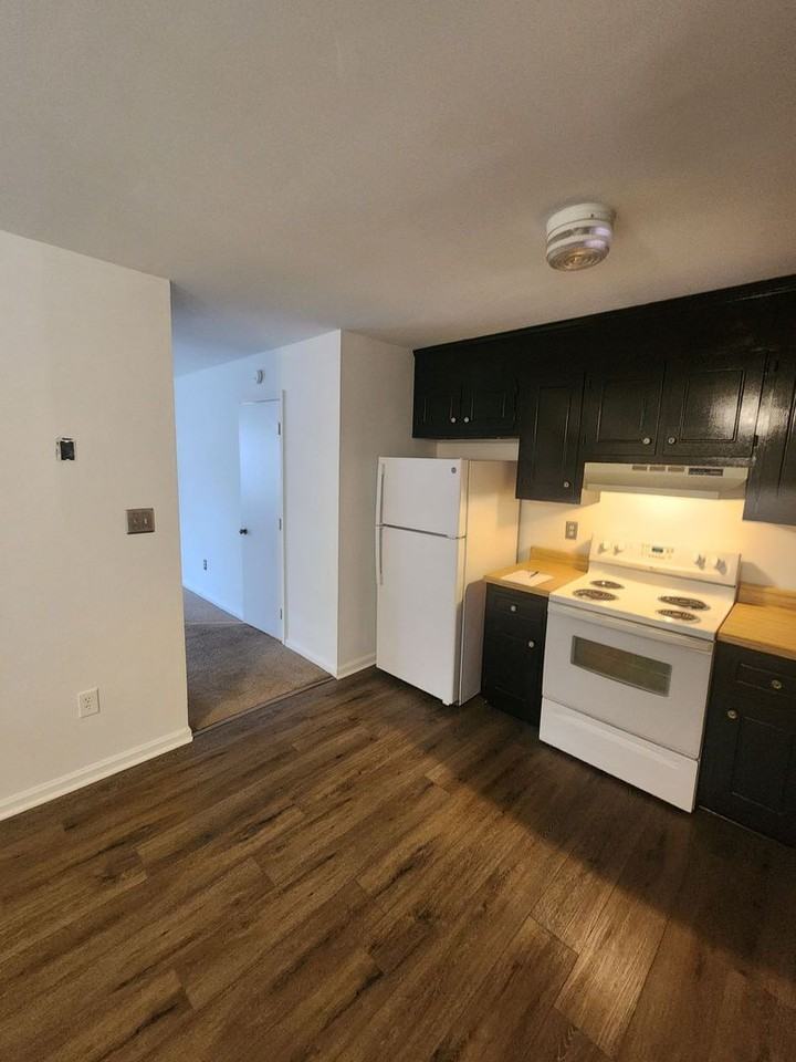 6328 Commons Ct - Photo 3 of 20