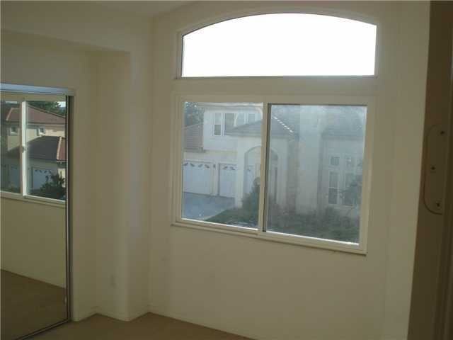 1920 Olivia Gln - Photo 5 of 8
