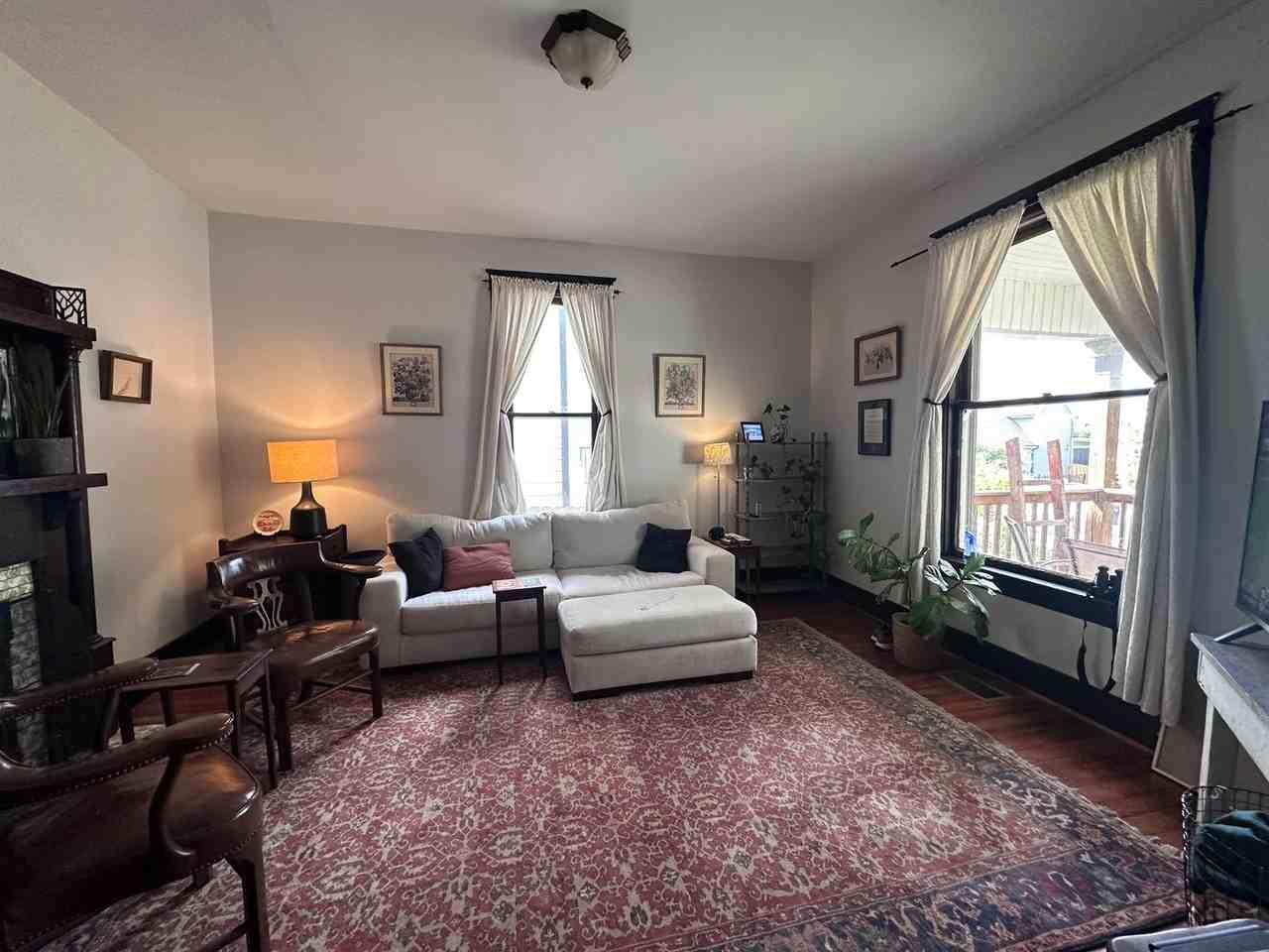 3901 Elkins Avenue - Photo 2 of 16