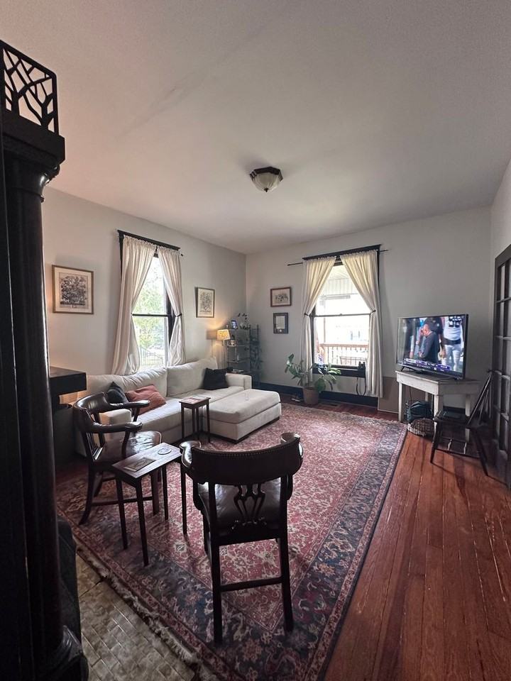 3901 Elkins Avenue - Photo 3 of 16