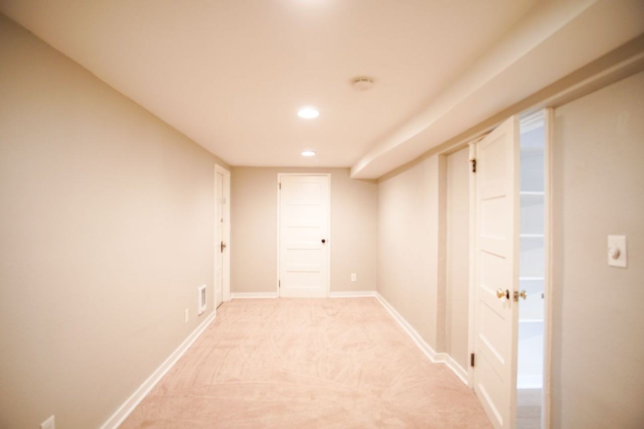 342 Nw 22nd Ave - Photo 6 of 12