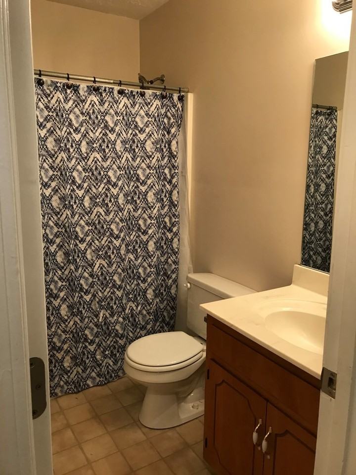 1026 Bush Ave - Photo 7 of 7