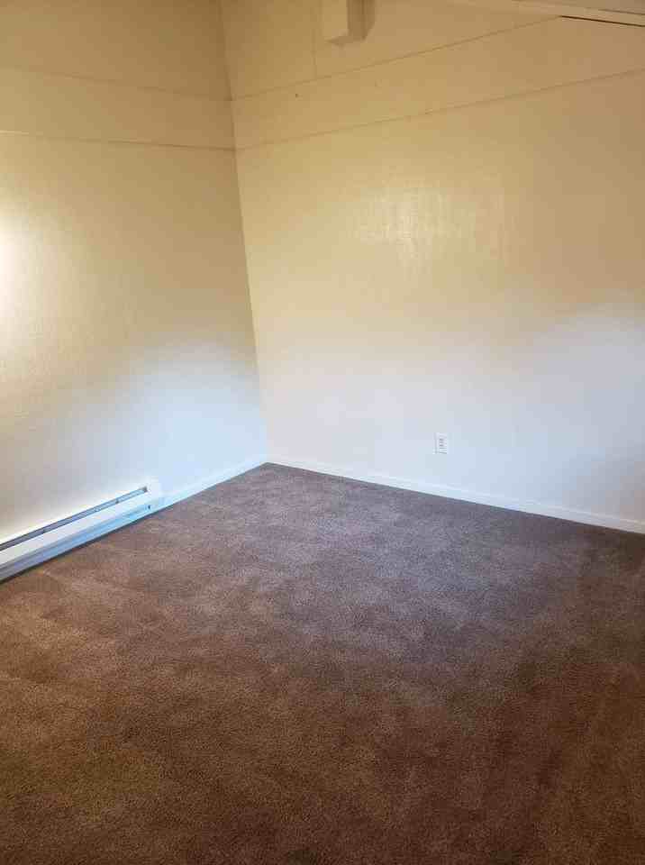 17924 Overlake Ct Se - Photo 3 of 17