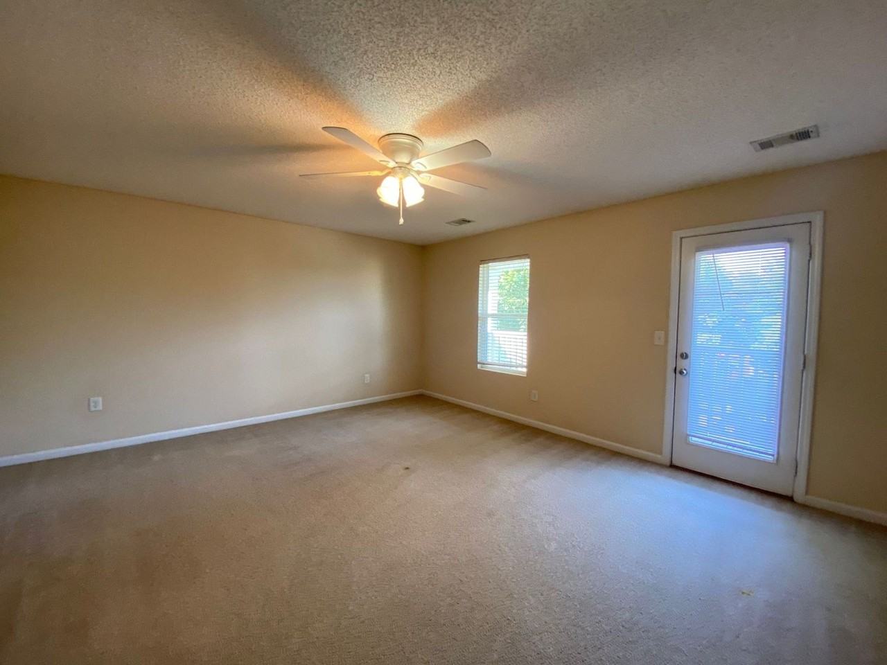 231 Fern Ridge Ct - Photo 6 of 15