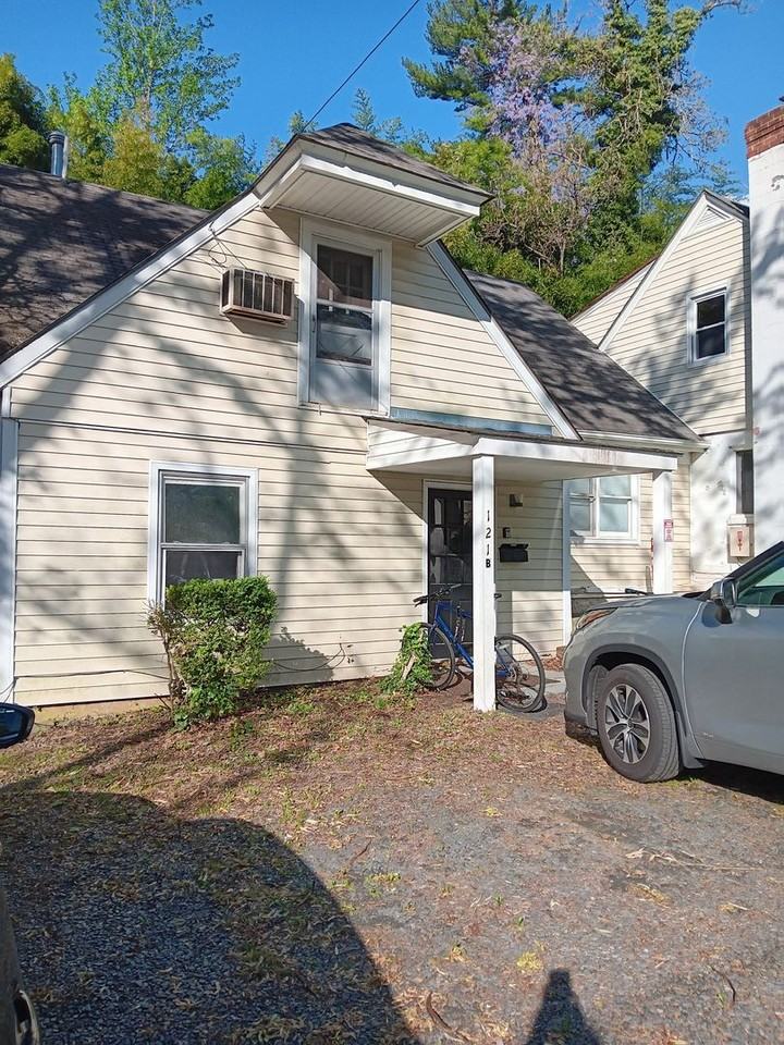 121B Harmon St - Photo 3 of 28