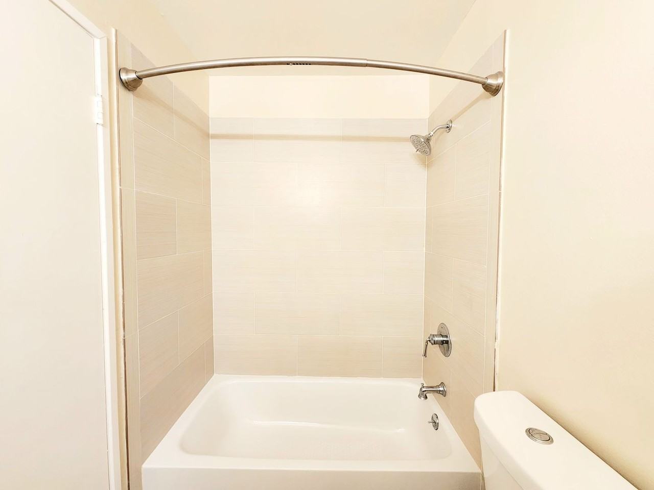 932 Peninsula Ave #102 - Photo 6 of 30