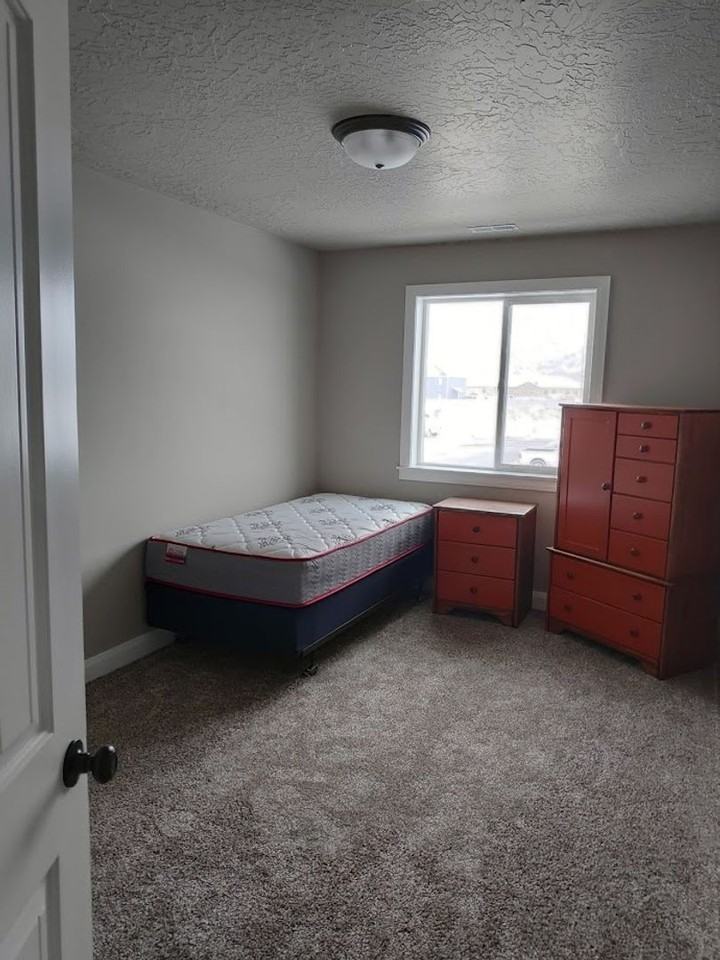 404 W 1325 N #J2 - Photo 7 of 17