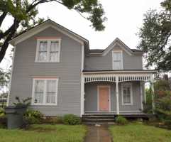 featured image of 823 Kirkman St