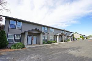 featured image of 1005 S 48th Ave