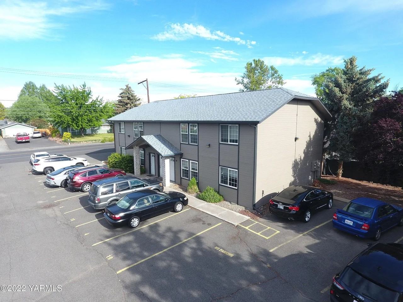 The 48th St Apartments - Photo 2 of 7