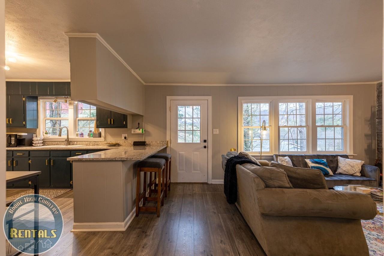 145 Tilley Rd - Photo 7 of 14