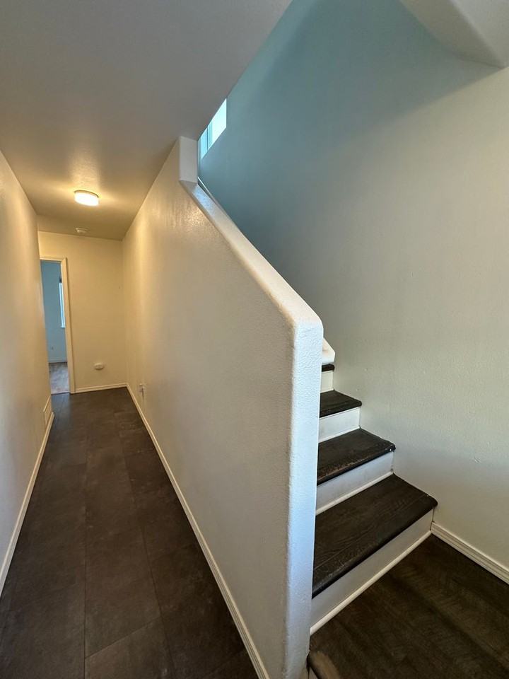 17526 Silverwood Way - Photo 2 of 24