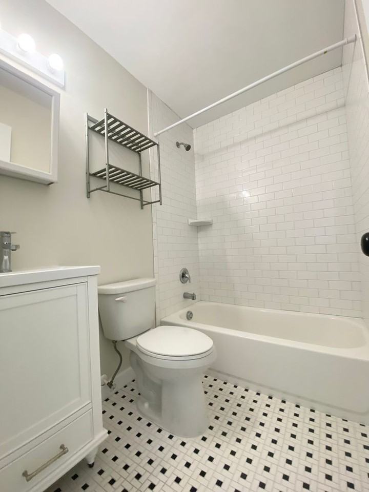 1303 South Alston Ave - Photo 3 of 6