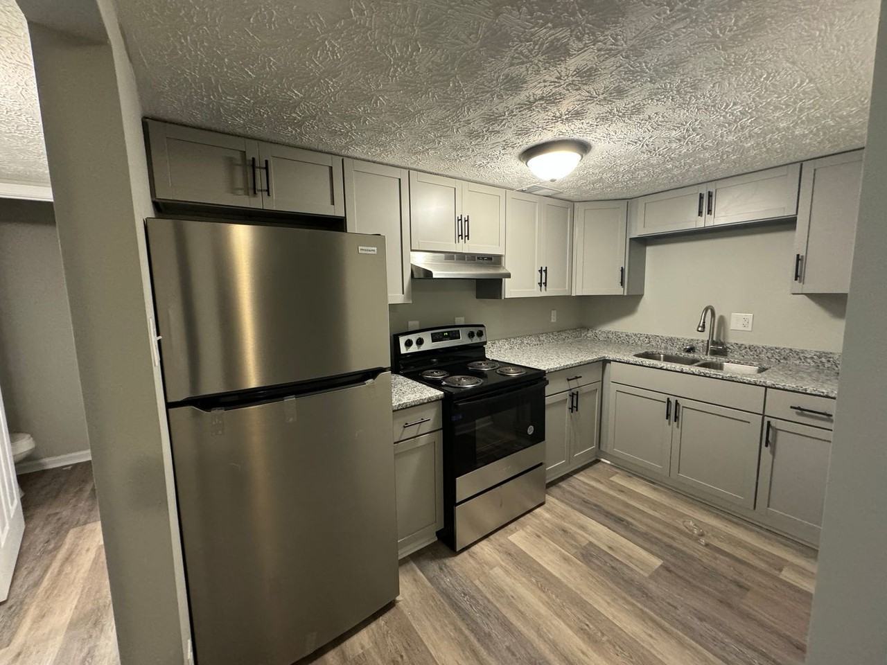 201 Lakeshore Dr #3 - Photo 2 of 35