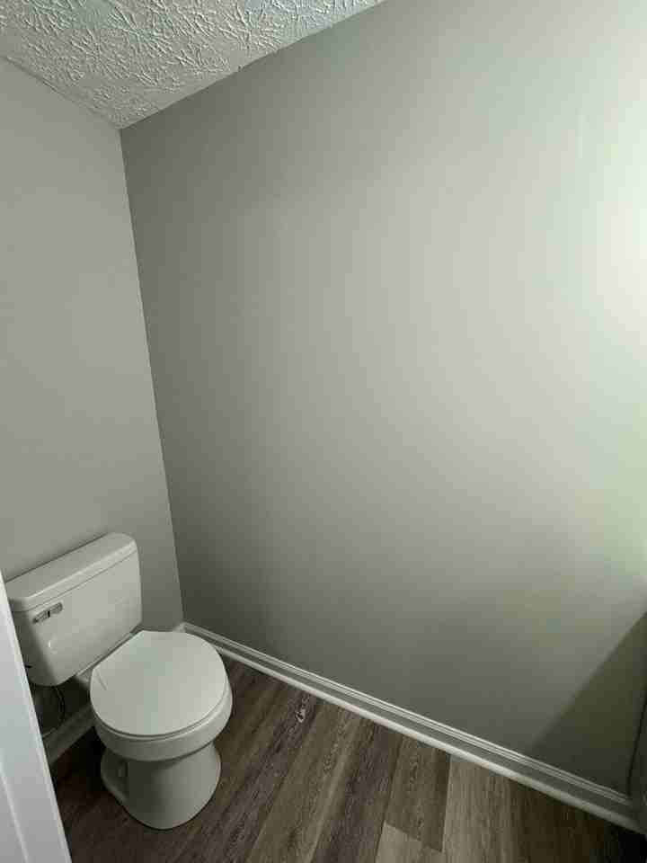 201 Lakeshore Dr #3 - Photo 6 of 35