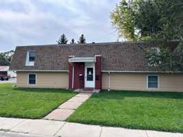 featured image of 820 Hot Springs Ave