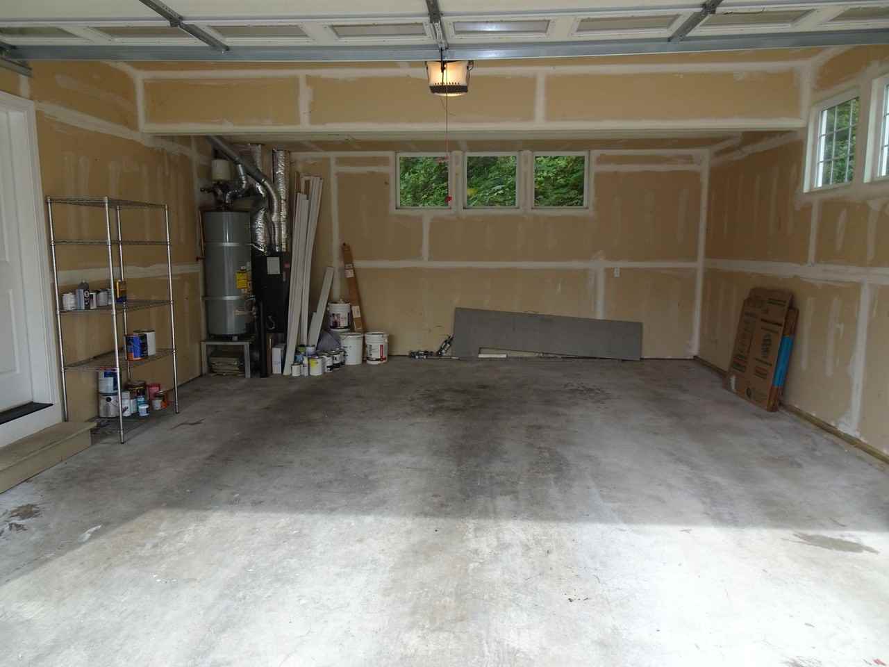 8516 S 133rd Pl - Photo 3 of 34