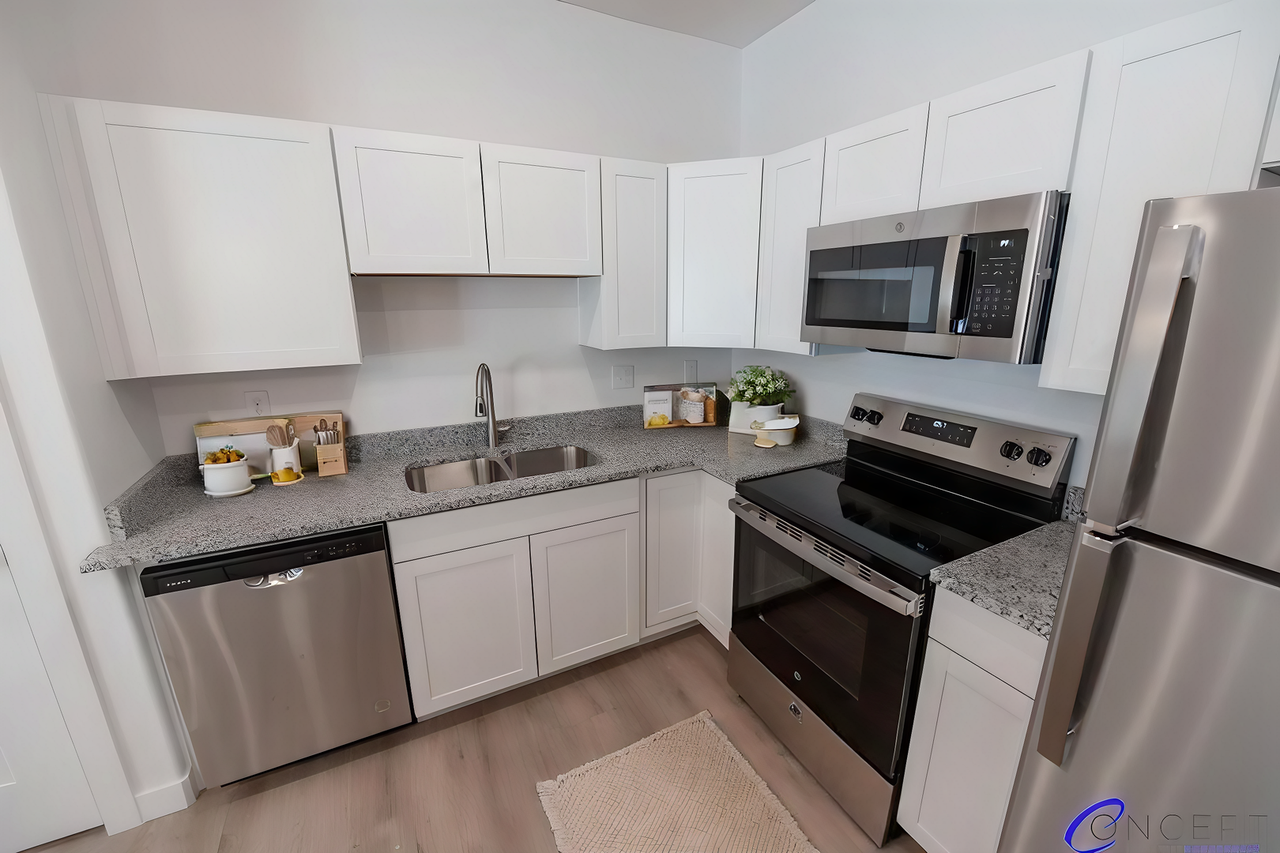 643 12th St - Photo 3 of 50