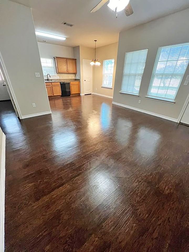 817 W Lamar St - Photo 7 of 21