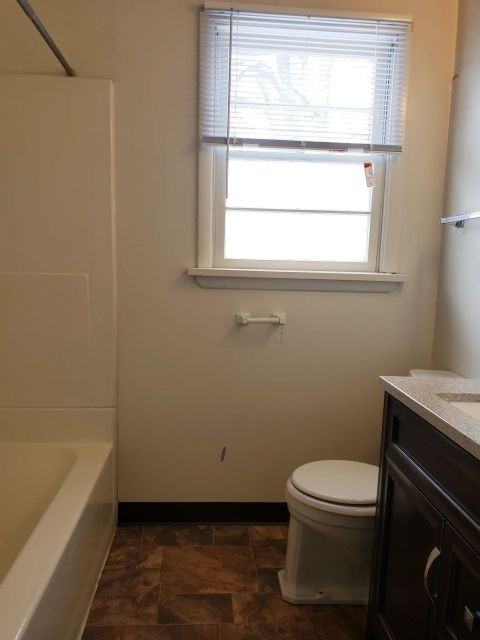 516 Avenue E - Photo 6 of 6
