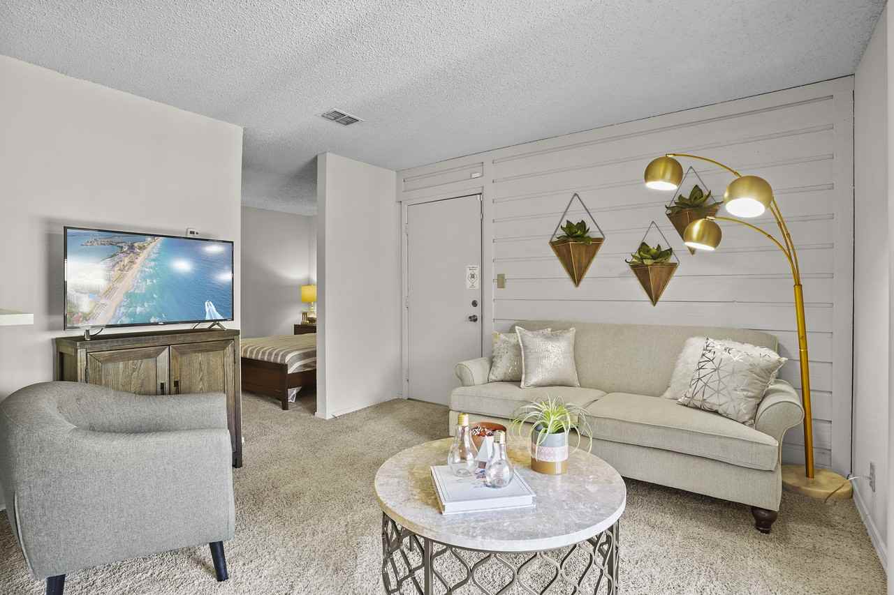 Sunchase Apartments - Photo 5 of 17