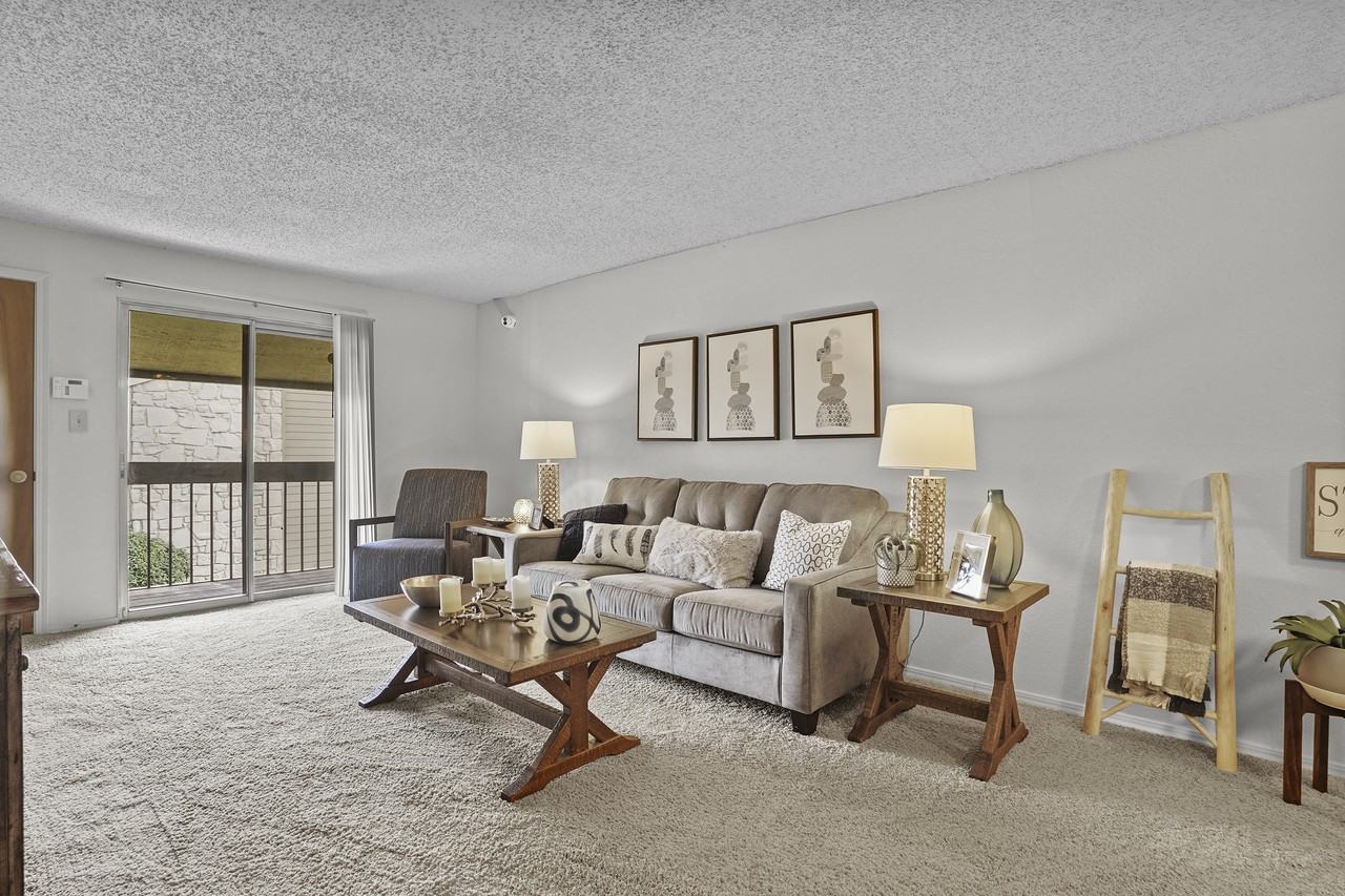 Sunchase Apartments - Photo 2 of 17