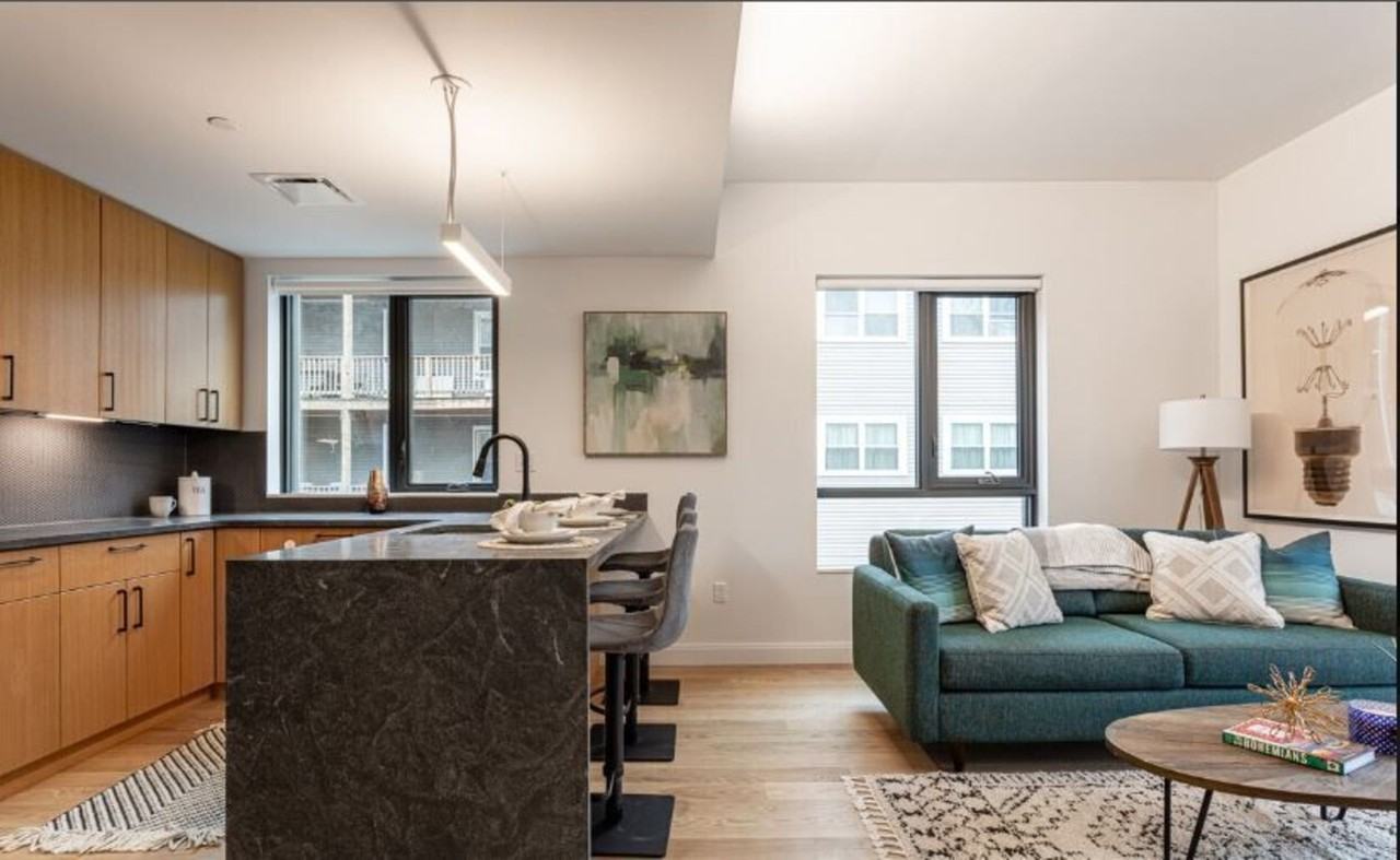 83 Gardner Street #405 - Photo 4 of 12