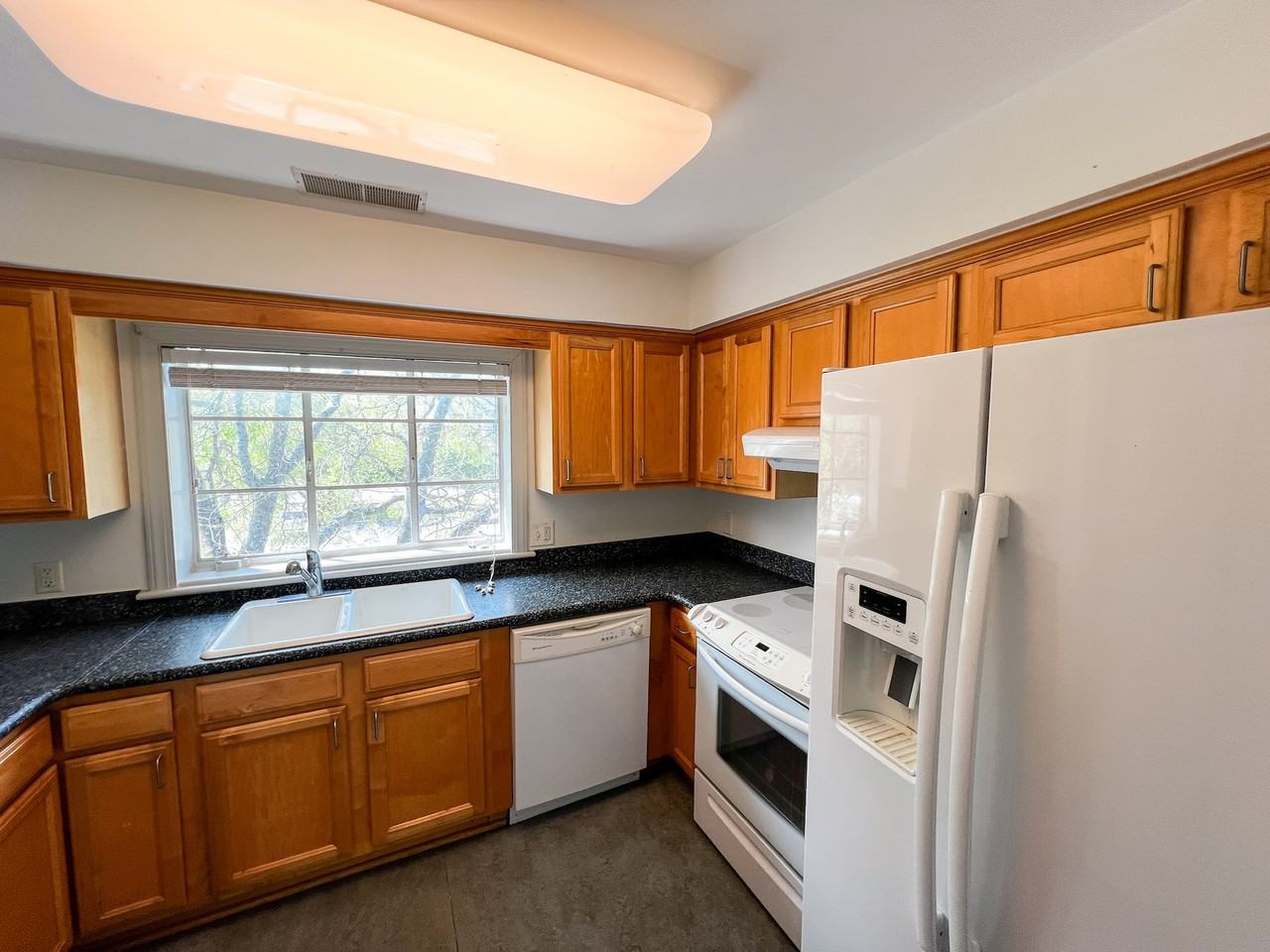 119 Pollock Street #119 - Photo 4 of 14