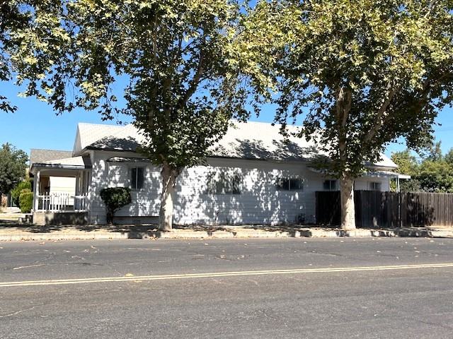 403 N 6th St #NA - Photo 2 of 2