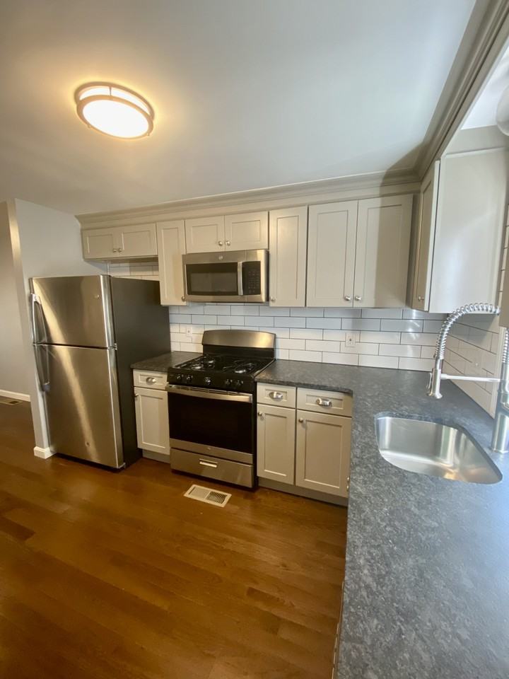 41 Dale Ave #NA - Photo 3 of 16