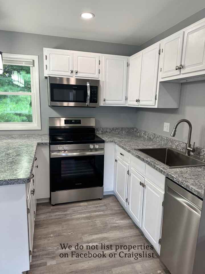 13 Pawling St #NA - Photo 3 of 25