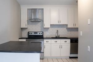 featured image of 195 E 16th Ave