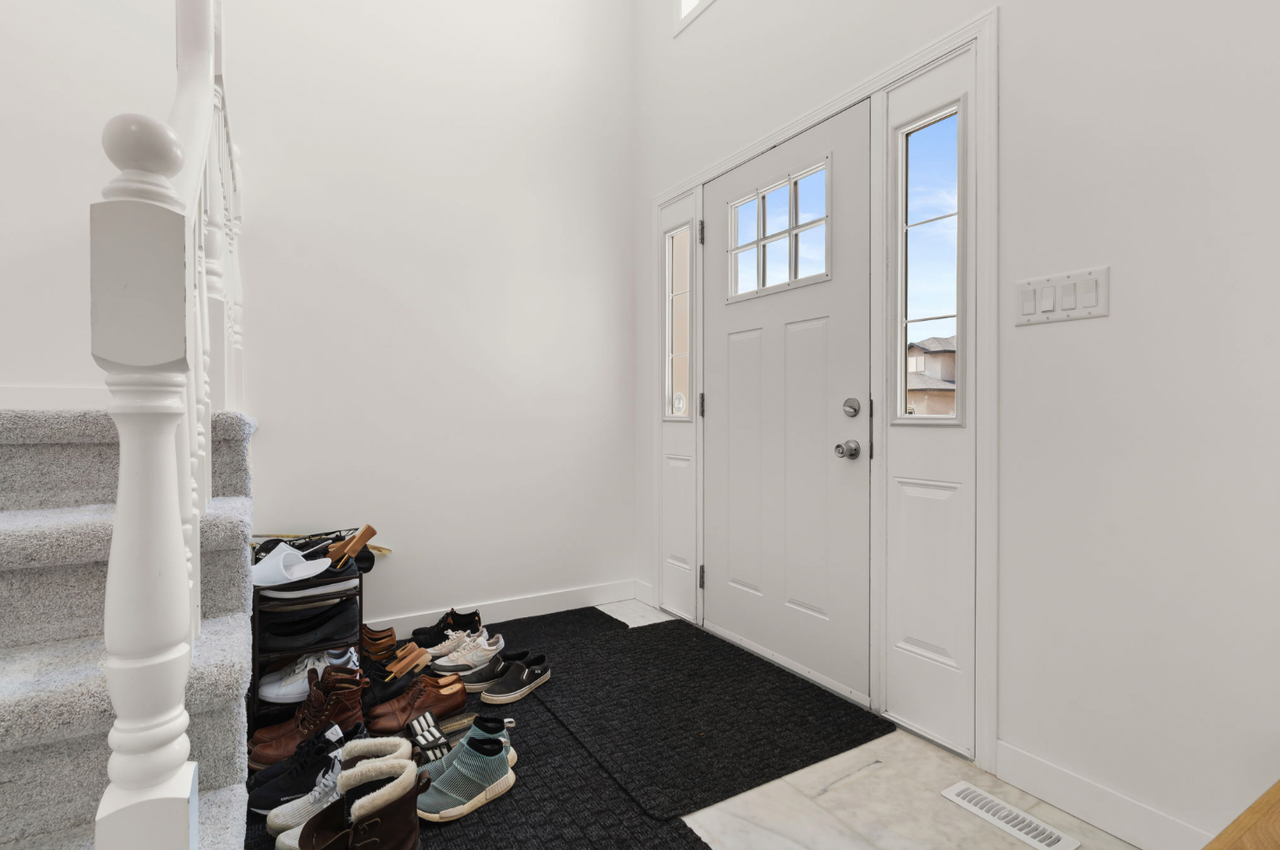 7094 Wascana Cove Drive - Photo 2 of 15