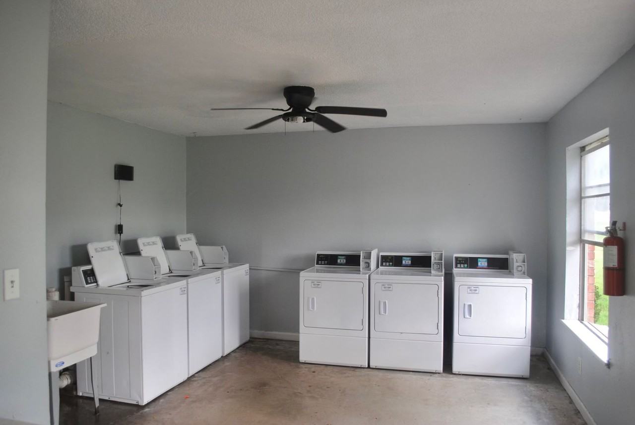 Audrey Garden Apartments - Photo 2 of 11