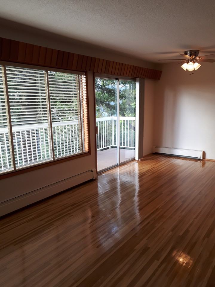 Larchwood - Photo 2 of 11